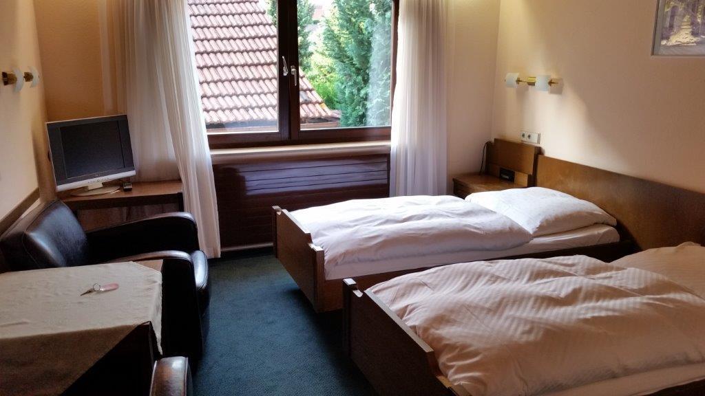 Pension Laas Ostfildern Luaran gambar